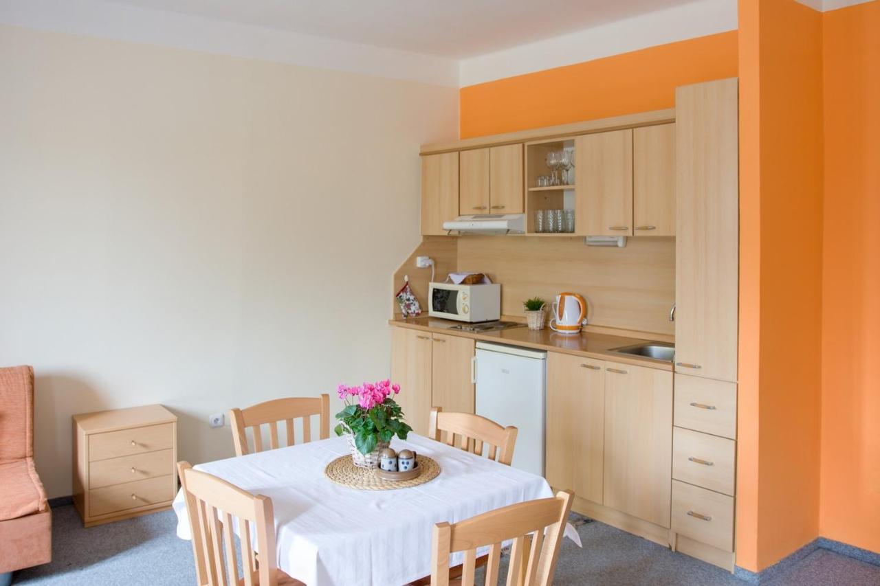 Apartmany A.Sa Kasperske Hory Ngoại thất bức ảnh